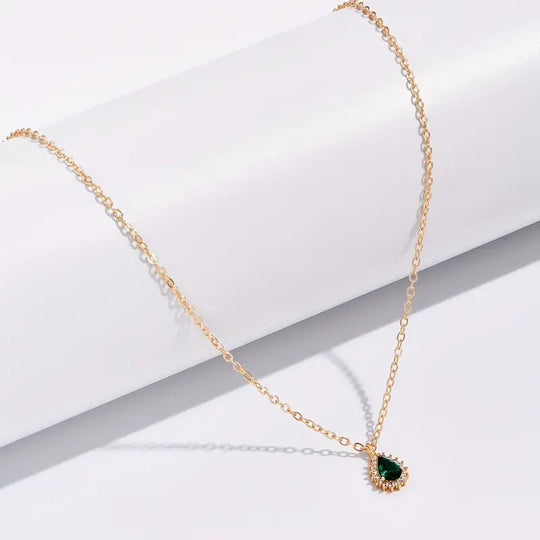 Collar de Gota de Esmeralda Dorada