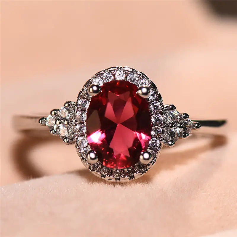 Anillo Halo de Rubí Plateado