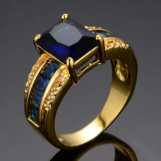 Anillo de Corte Cuadrado de Zafiro Dorado