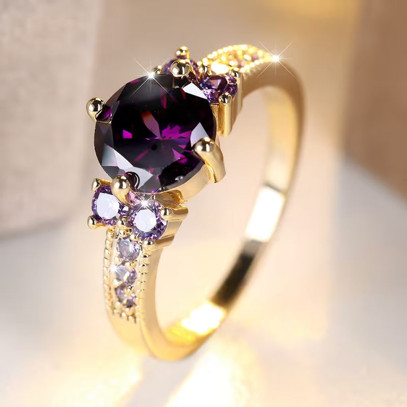 Anillo de Acento de Oro y Amatista