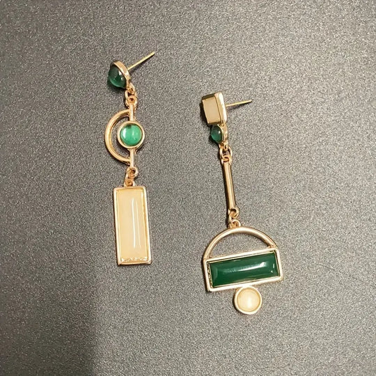 Pendientes Colgantes Geométricos de Oro y Esmeralda