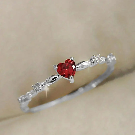 Anillo de Corazón de Rubí Dorado