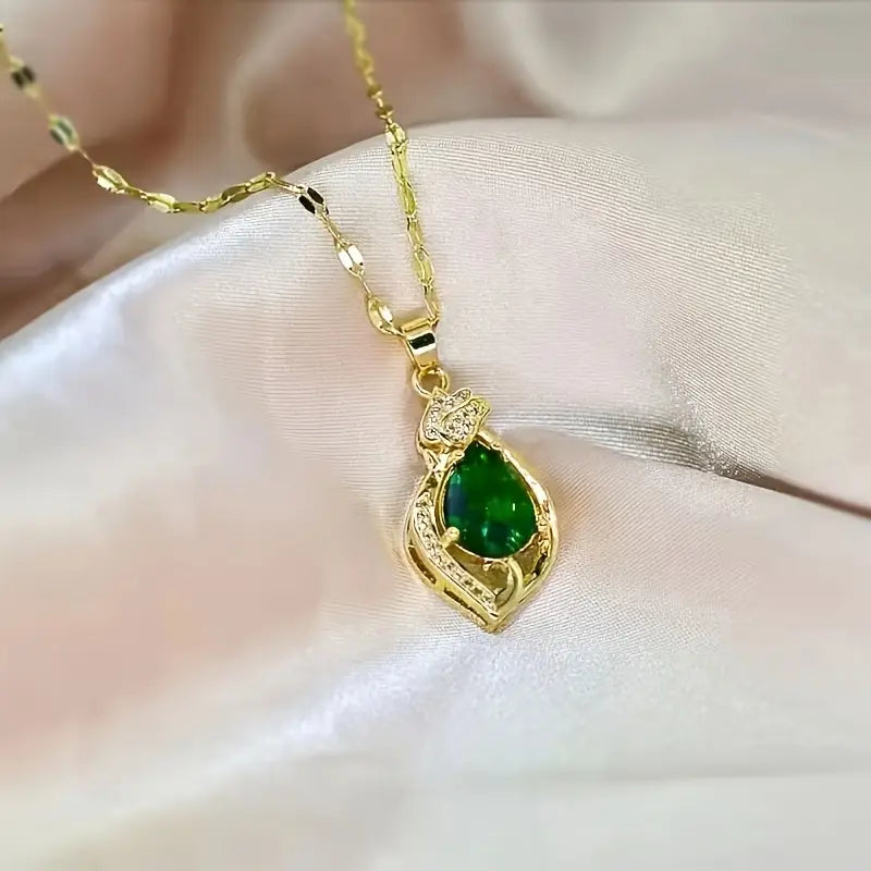 Collar con Colgante de Gota de Esmeralda Dorada