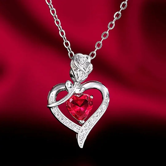 Collar con Colgante de Corazón de Rubí Plateado