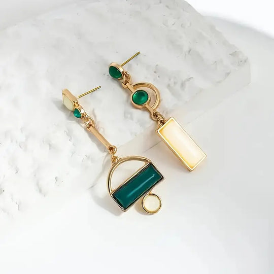 Pendientes Colgantes Geométricos de Oro y Esmeralda