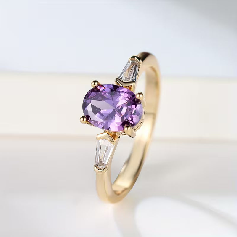Anillo de Tres Piedras con Amatista Dorada