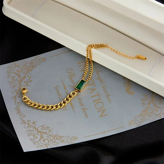 Pulsera de Cadena con Barra de Esmeralda Dorada