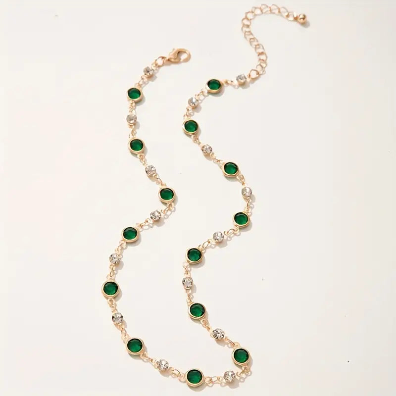 Collar de Estación de Esmeralda Dorada