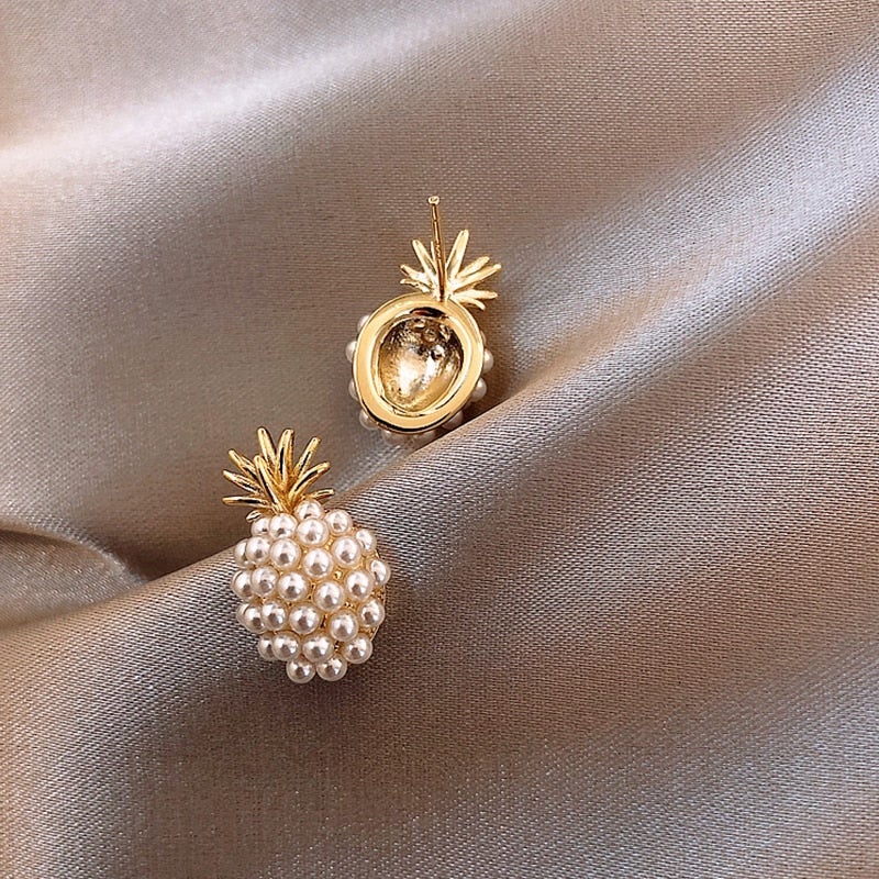 Pendientes de Perlas en Clúster de Oro