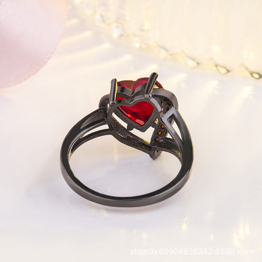 Anillo de Corazón de Rubí Plateado