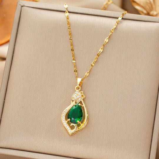 Collar con Colgante de Gota de Esmeralda Dorada