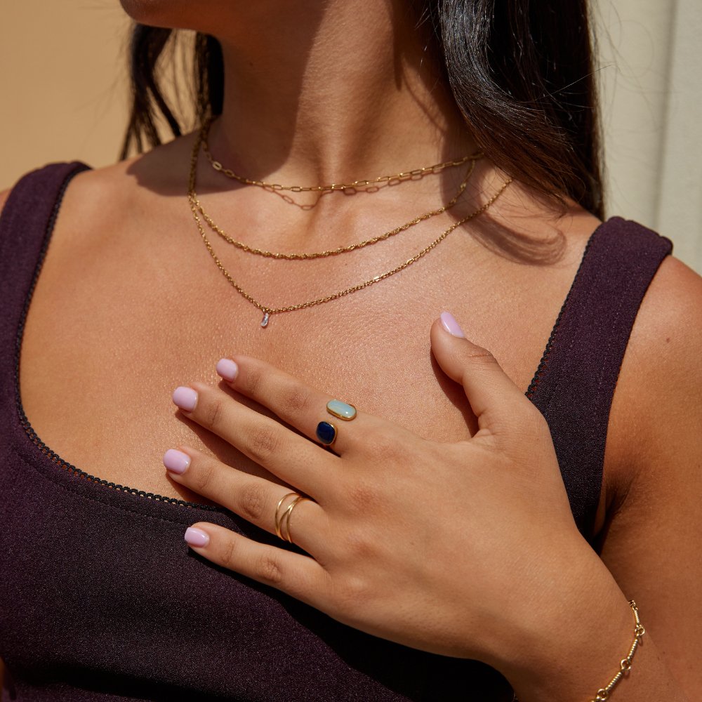 Anillo Abierto de Doble Piedra Dorada