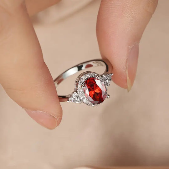 Anillo Halo de Rubí Plateado