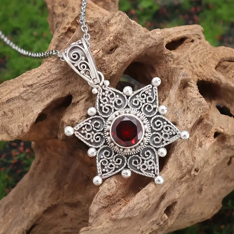 Collar Colgante de Estrella de Rubí Plateado