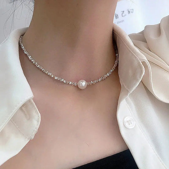 Collar Choker de Perlas Minimalista en Plata