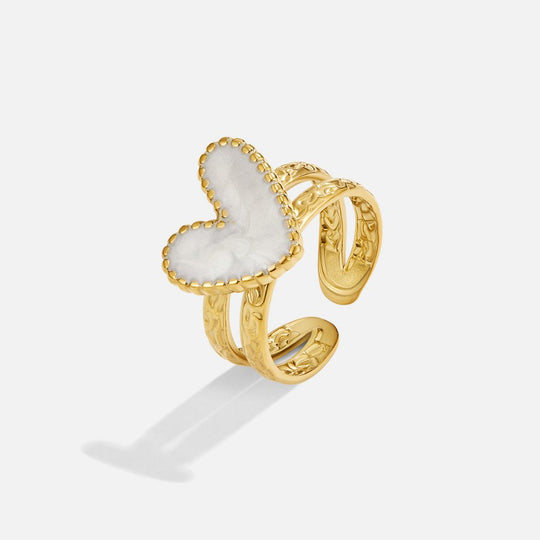 Anillo con Motivo de Corazón Dorado